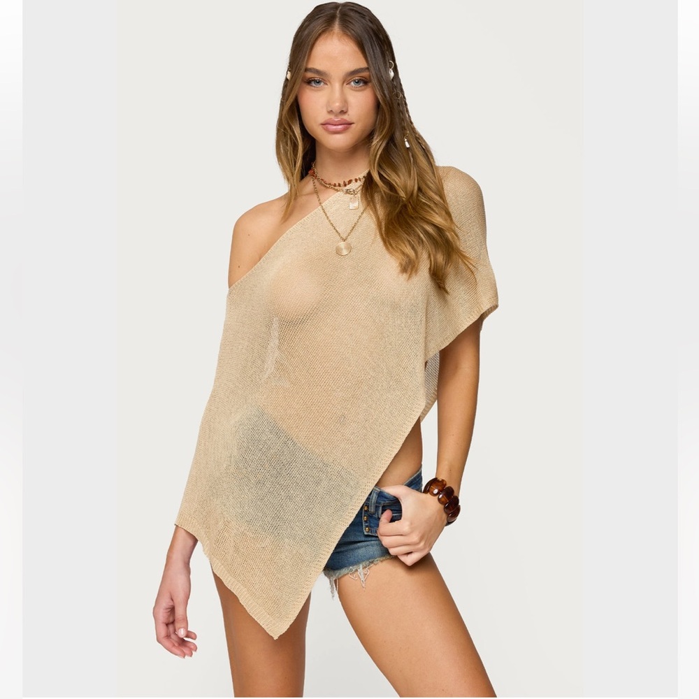 Edikted Azalia Asymmetric Knit Poncho